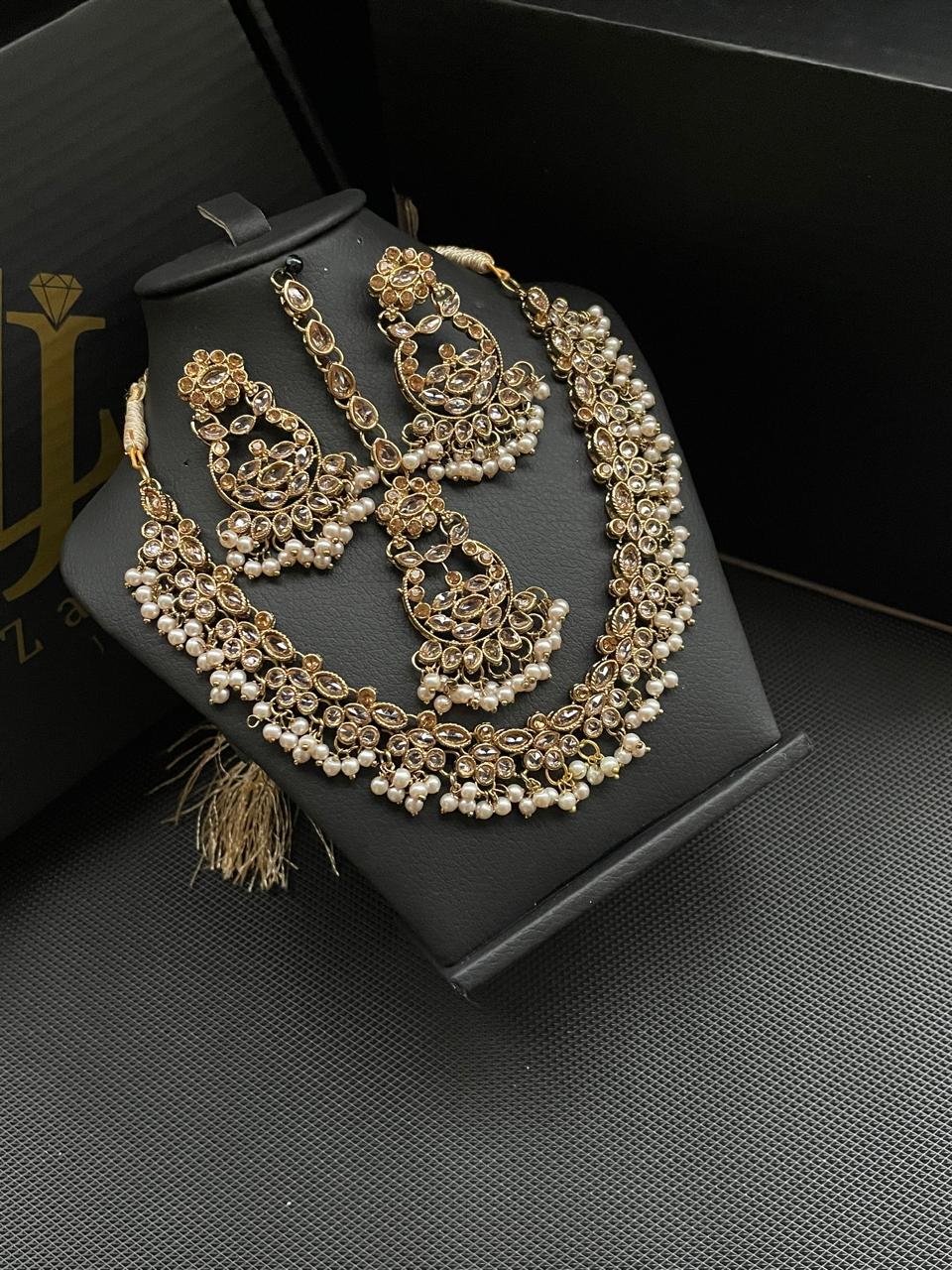 Royal Reverse AD Necklace Set