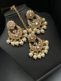 Kundan Earrings With Tika