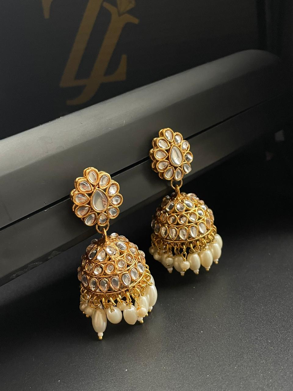 Kundan Jhumki