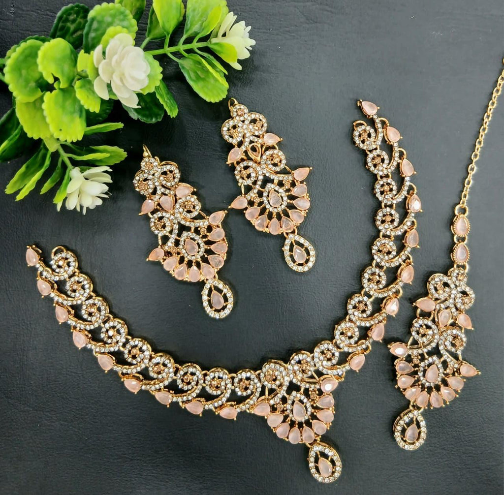 Meher Glow Necklace set
