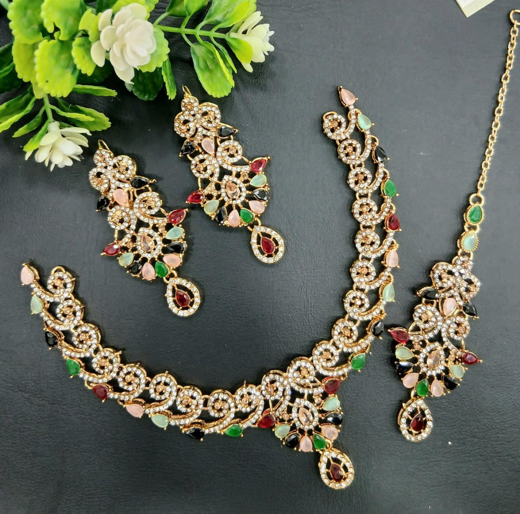 Meher Glow Necklace set