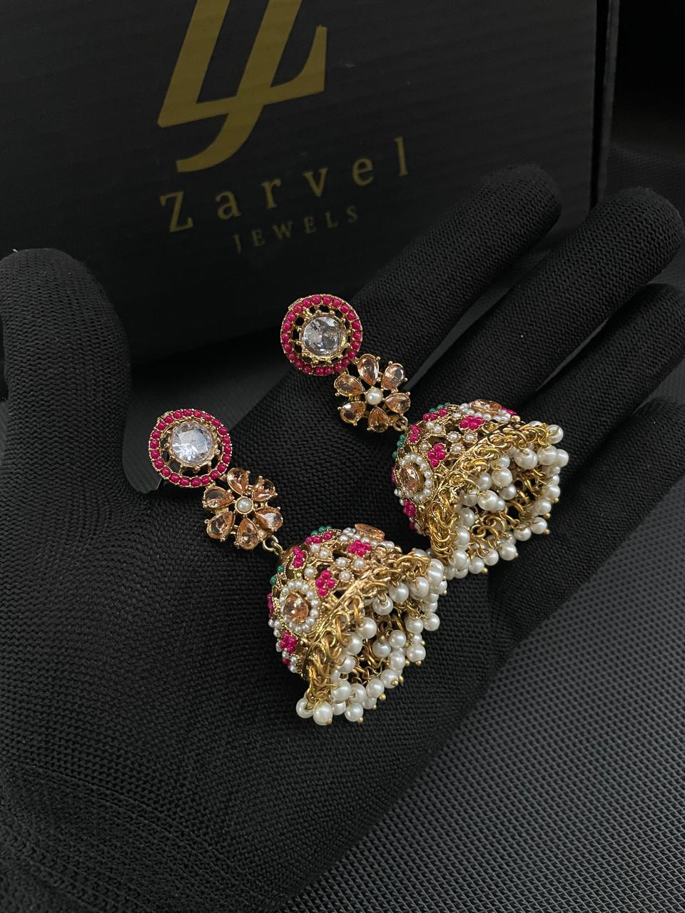 Nayab Jhumki