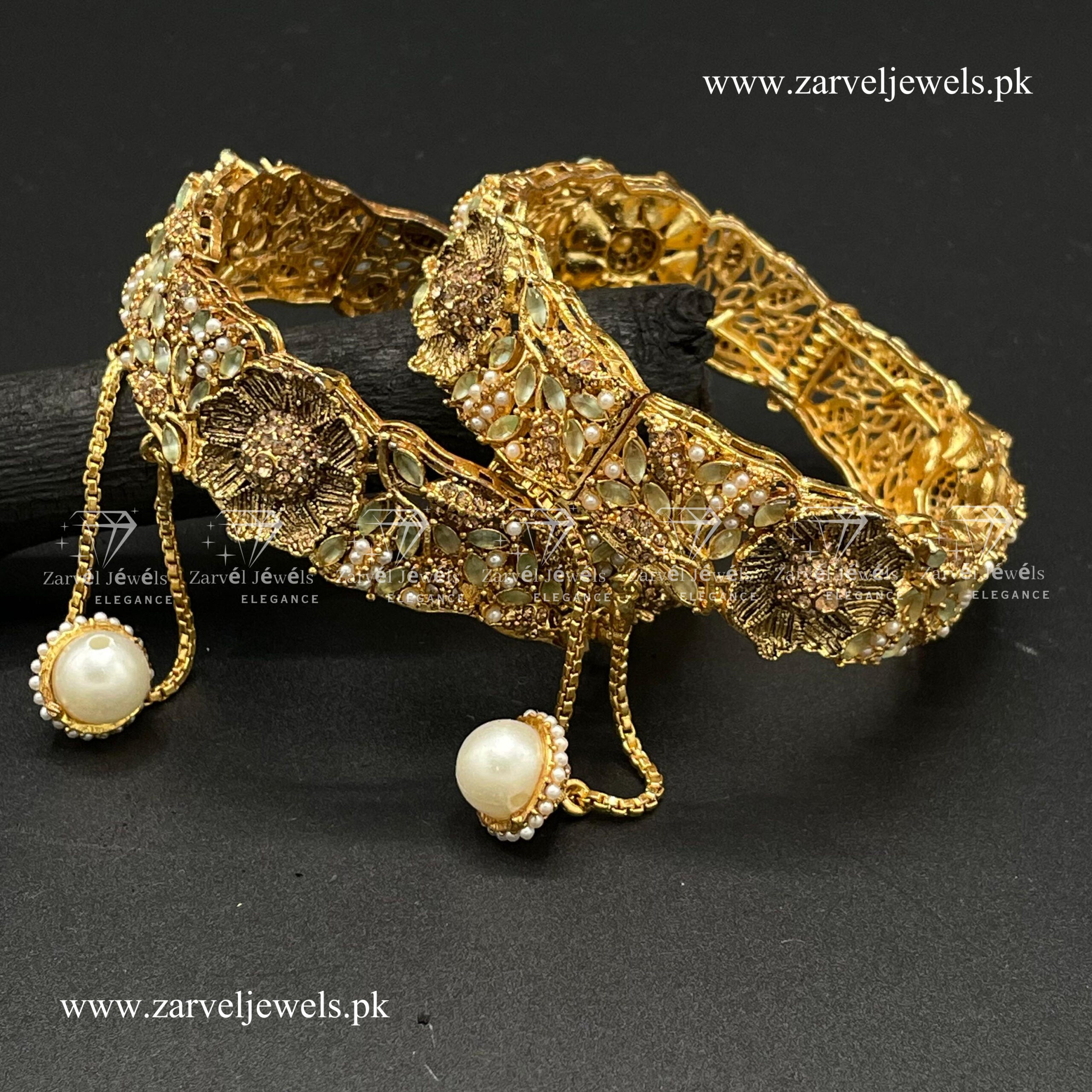 Rajwari openable bangles