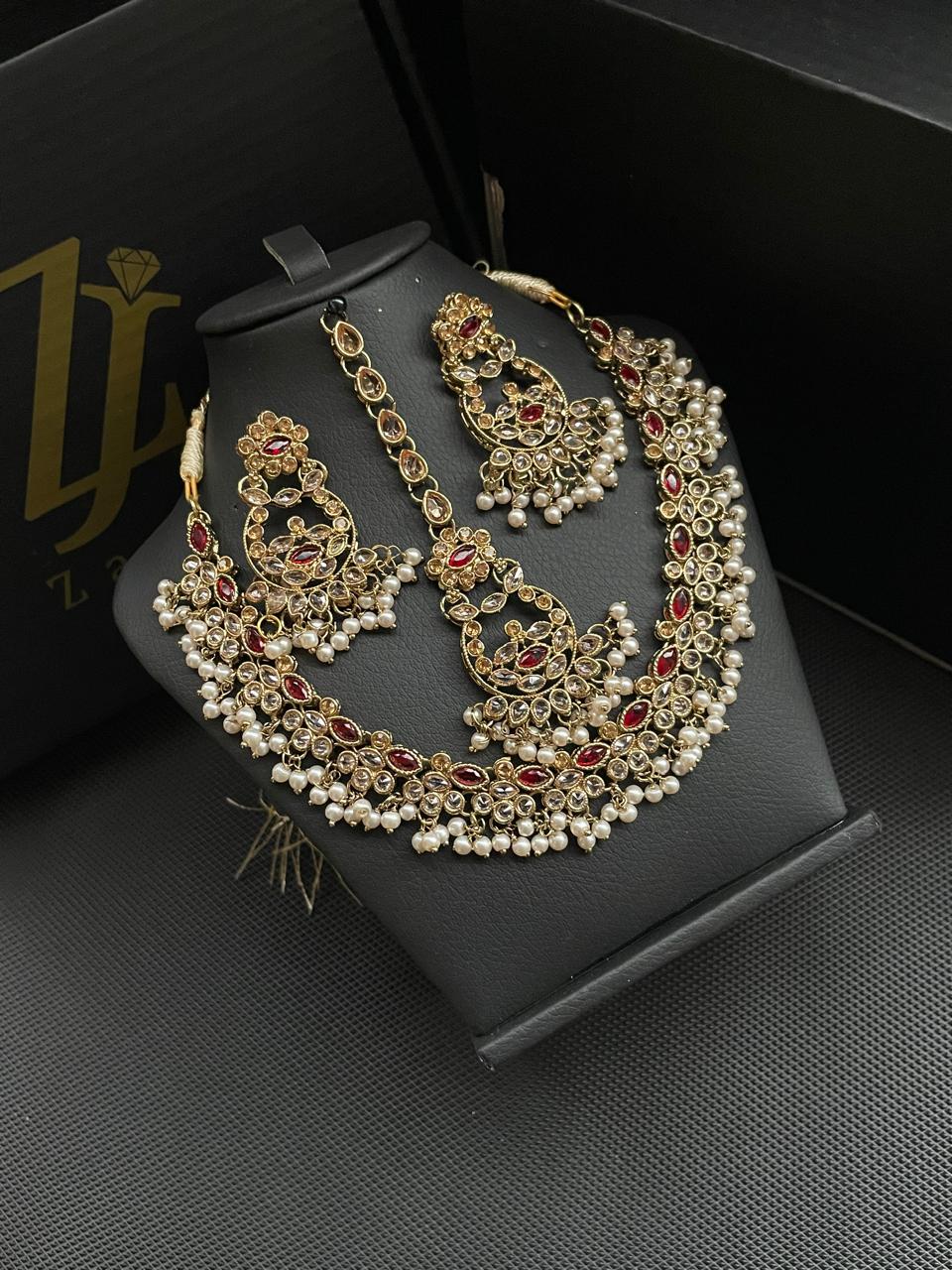 Royal Reverse AD Necklace Set