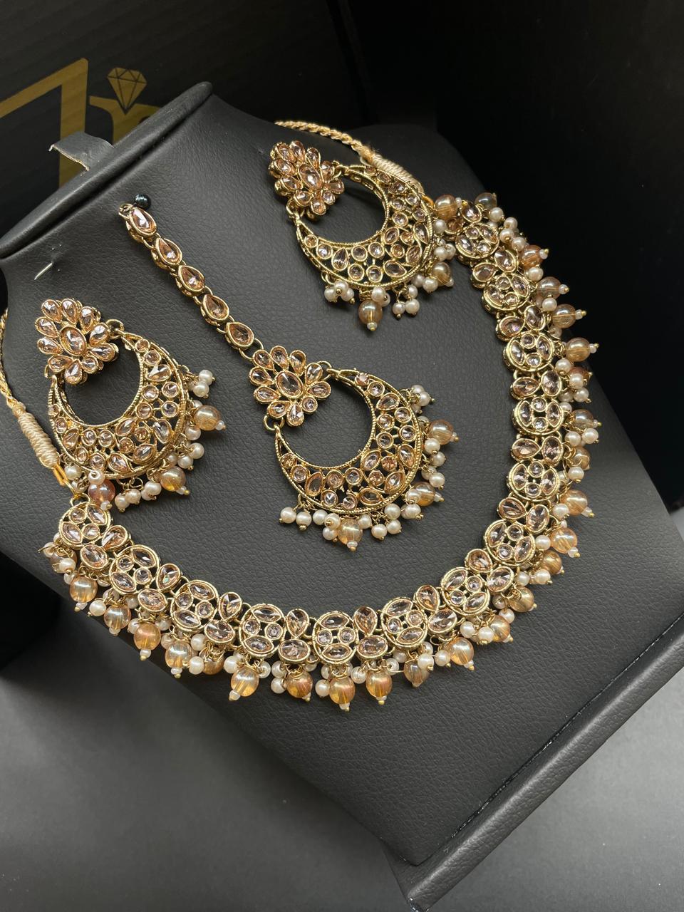 Reverse AD Nacklace set