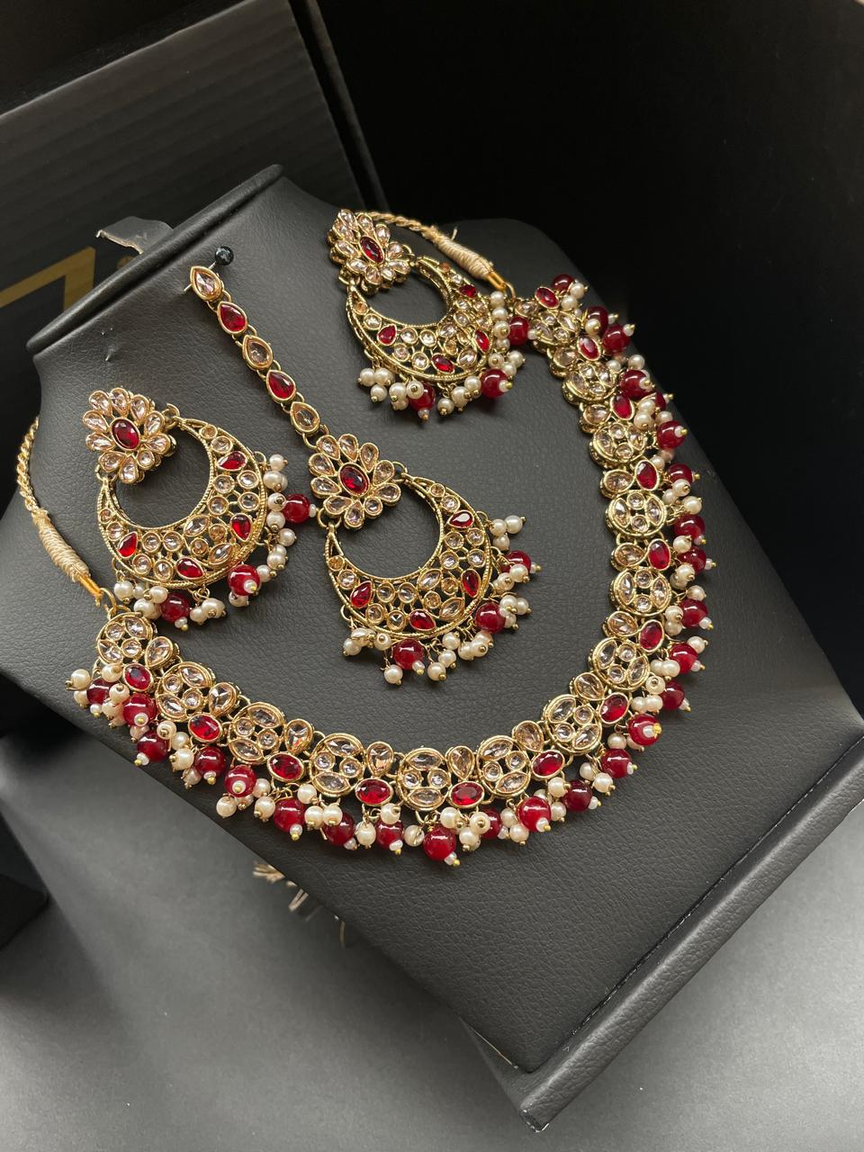 Reverse AD Nacklace set