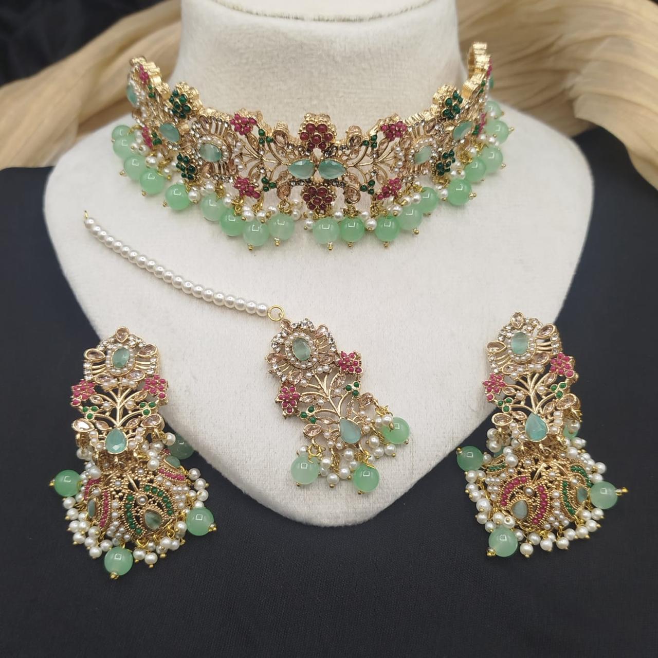 Royal Noor Choke set