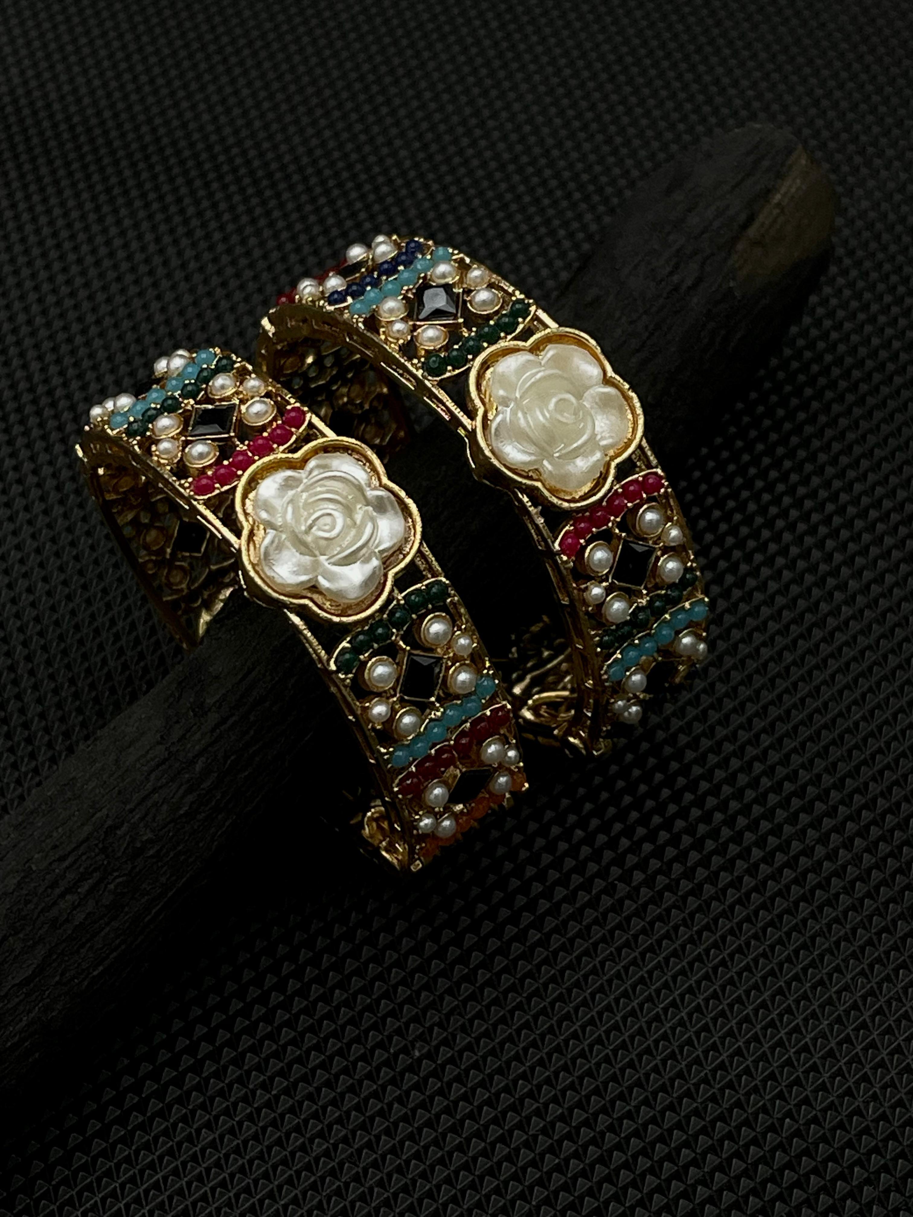 (MOP) Openable Kids Bangles