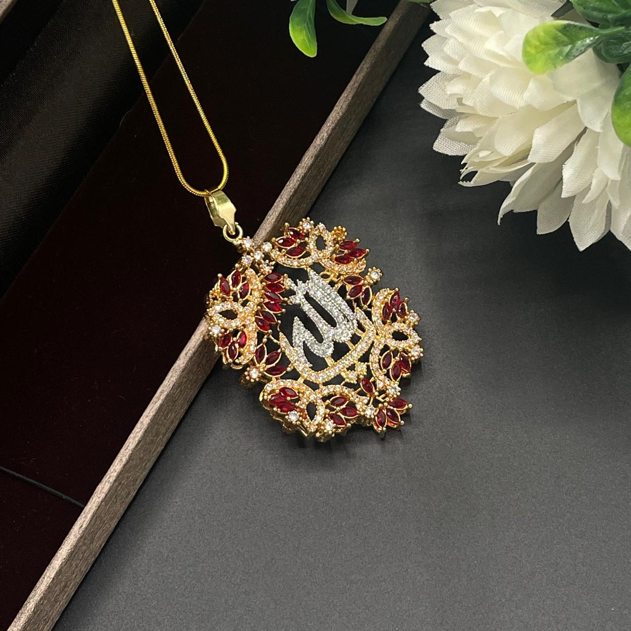 Noor Mahal Pendant
