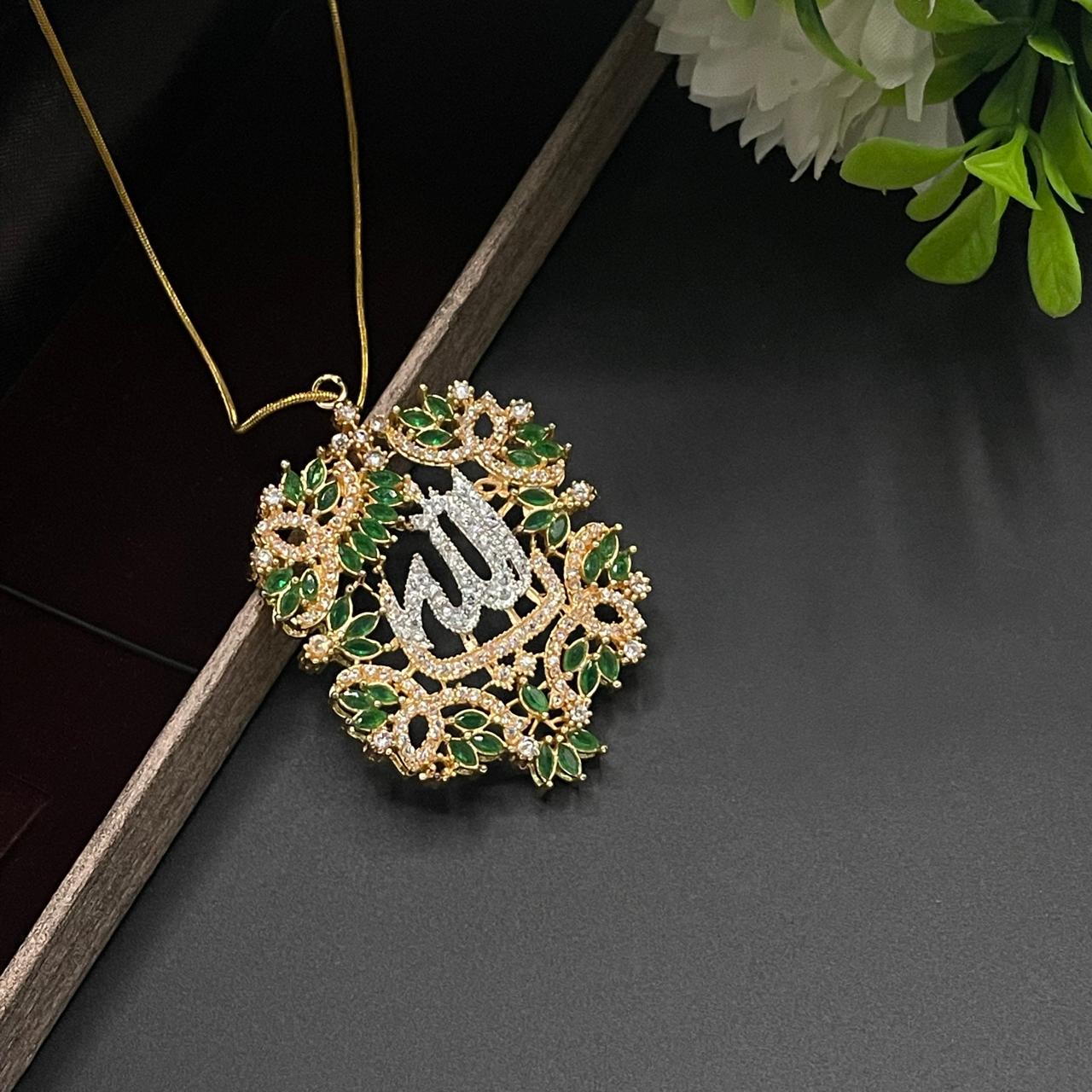 Noor Mahal Pendant