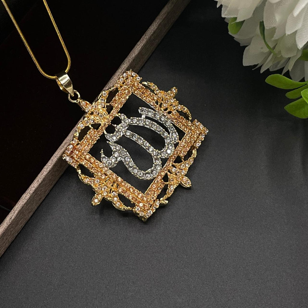 Nova Zarcoon Pendant