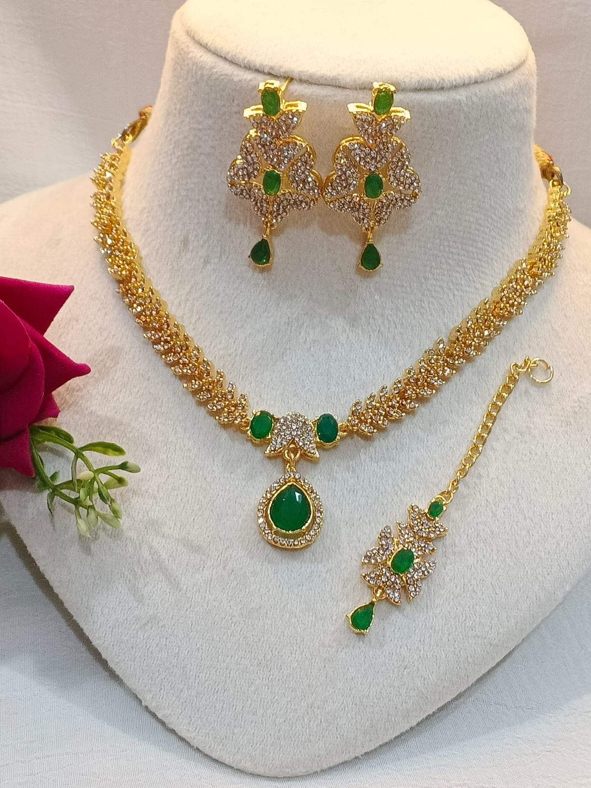 Roohi Zarcoon Necklace set