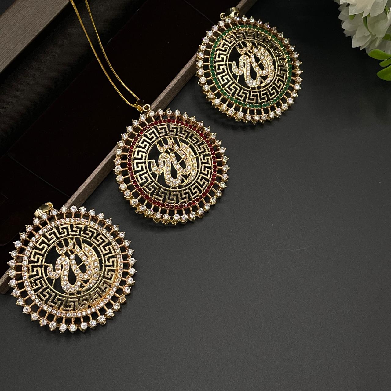 Regal Aura Pendant