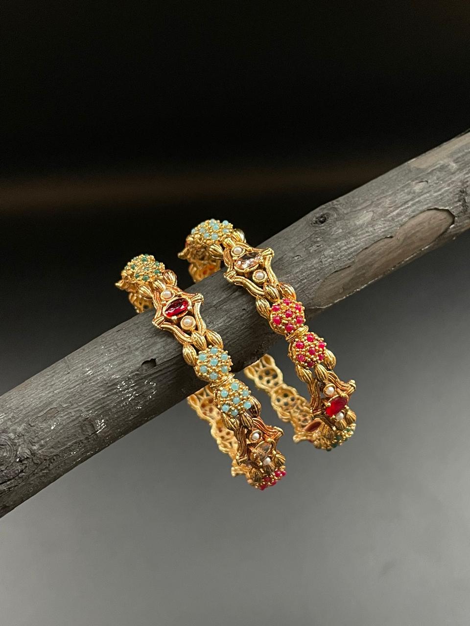 Saphira Bangles