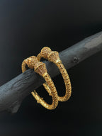 Adjustable bracelet Openable kare