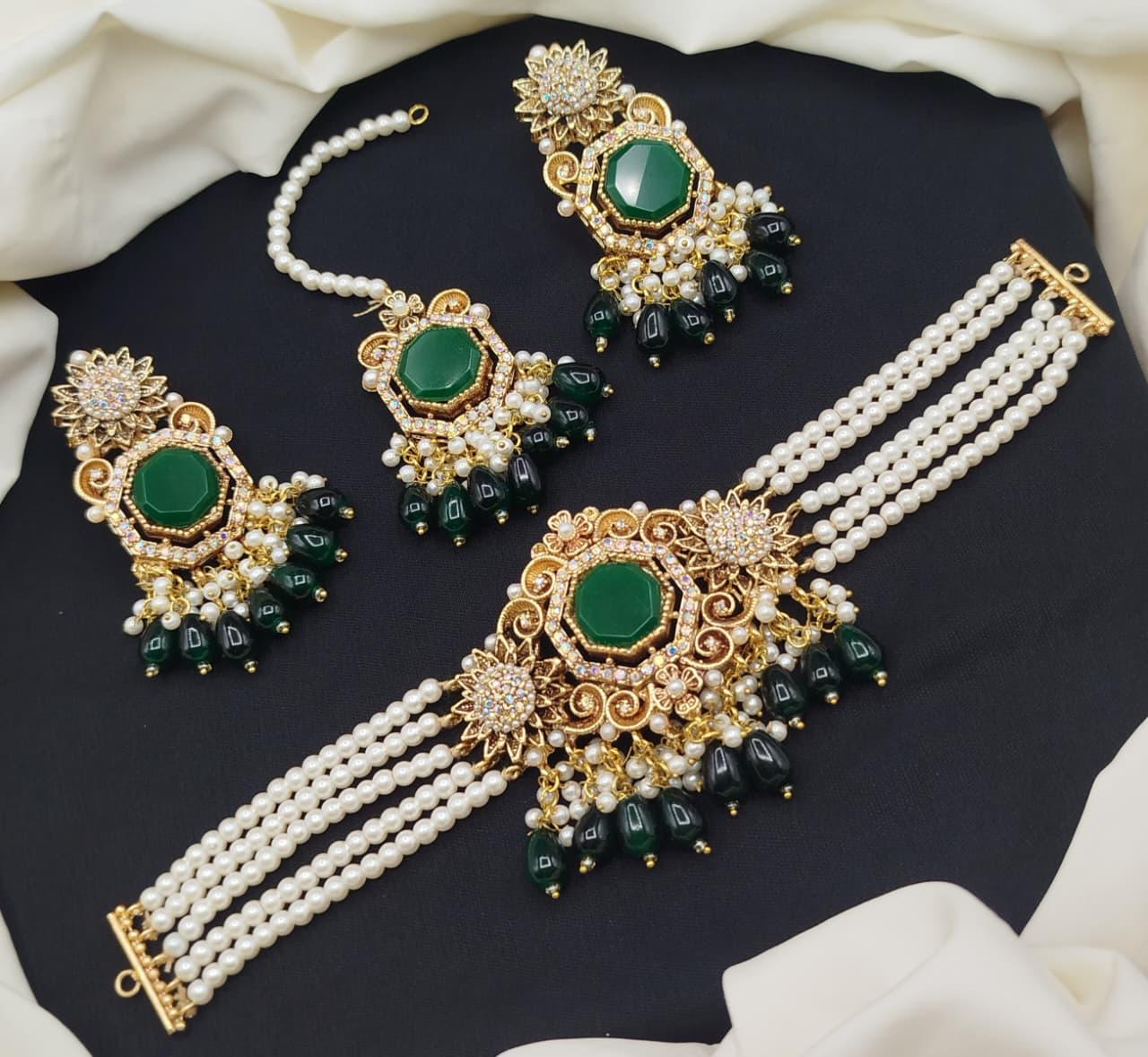 Ejypshon Choker set