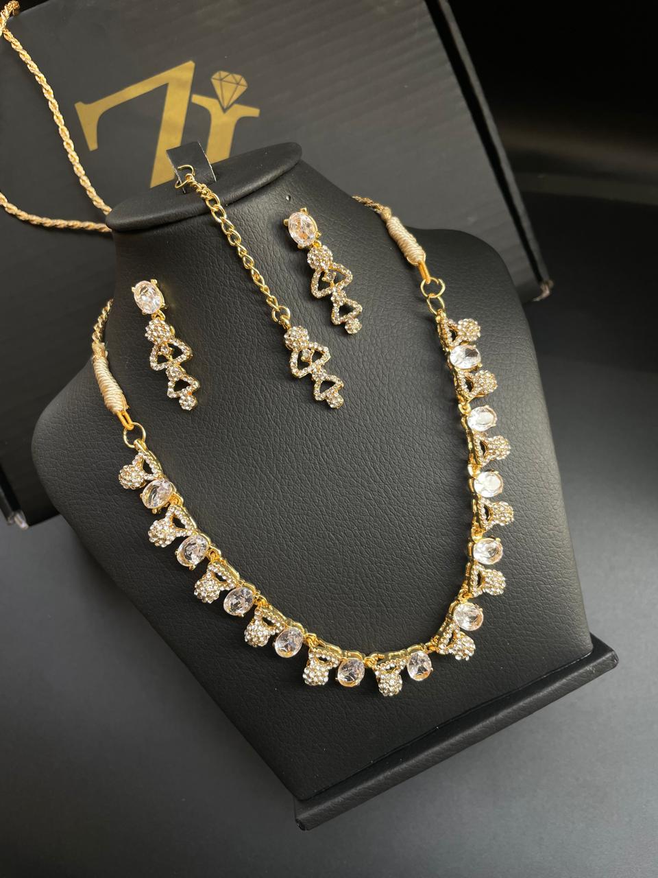 Nooraya Necklace Set
