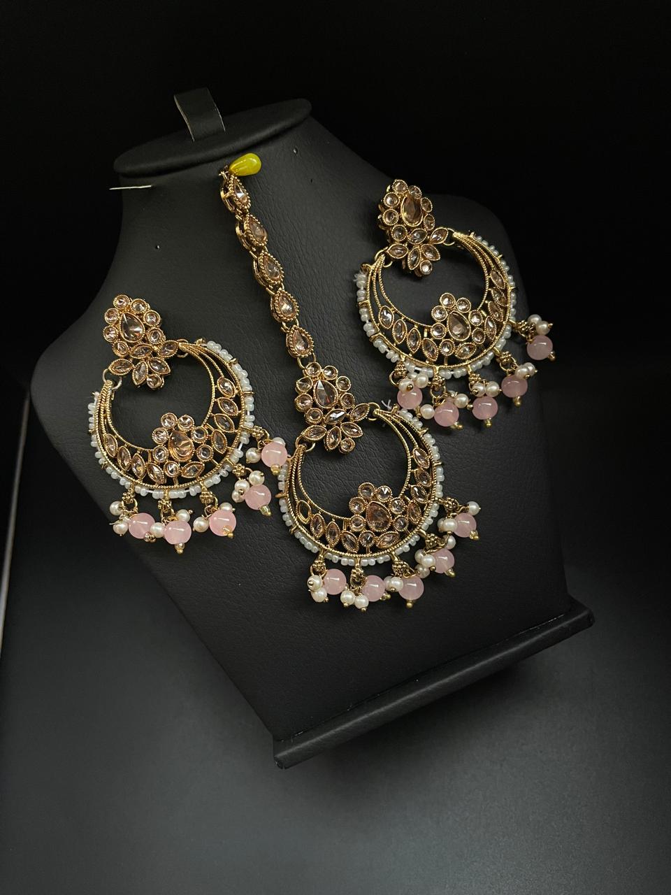 Reverse Earrings With Tika