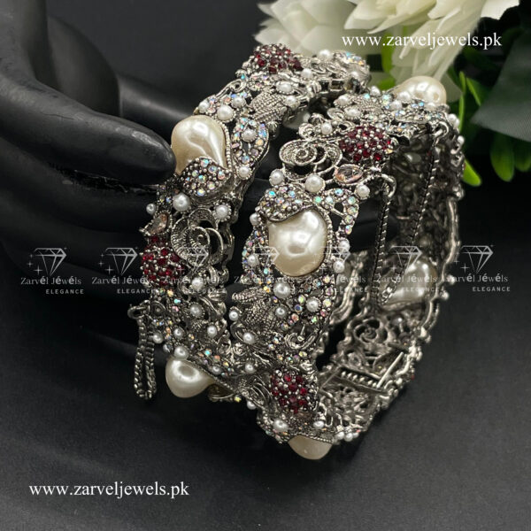 Oxides Pearl Bangles
