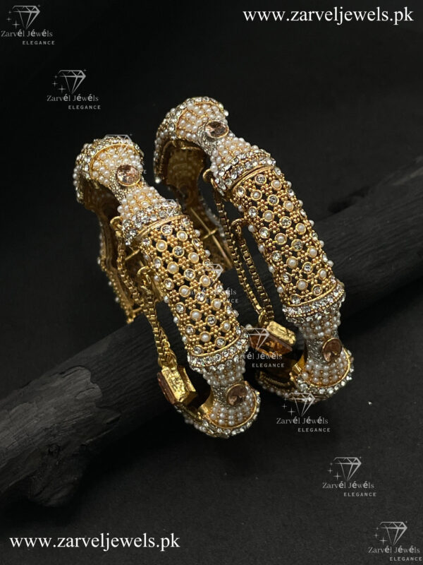 Zeenat Openable Bangles
